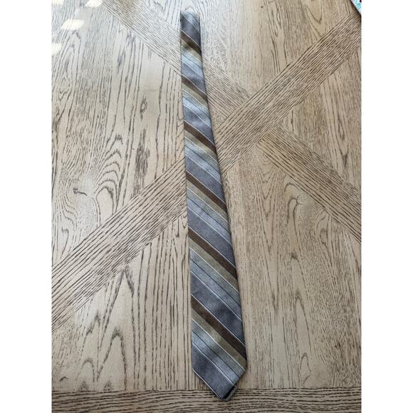 John Weitz Striped Tie - Picture 2 of 3
